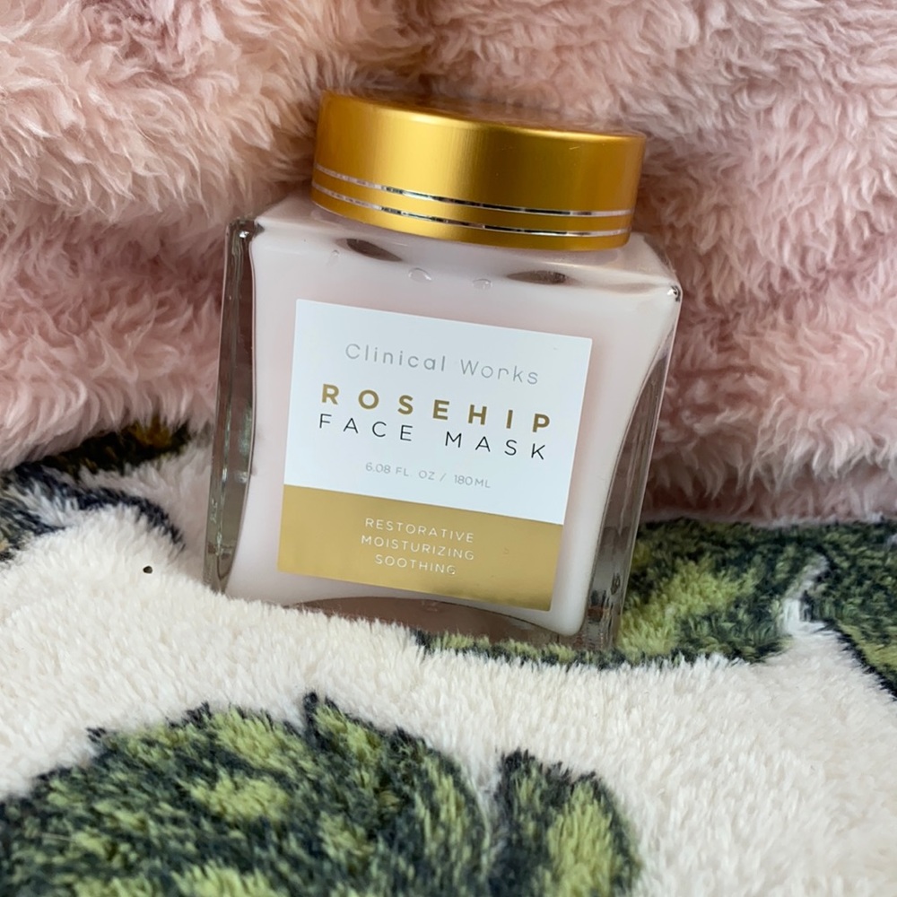 Clinical works rosehip face mask